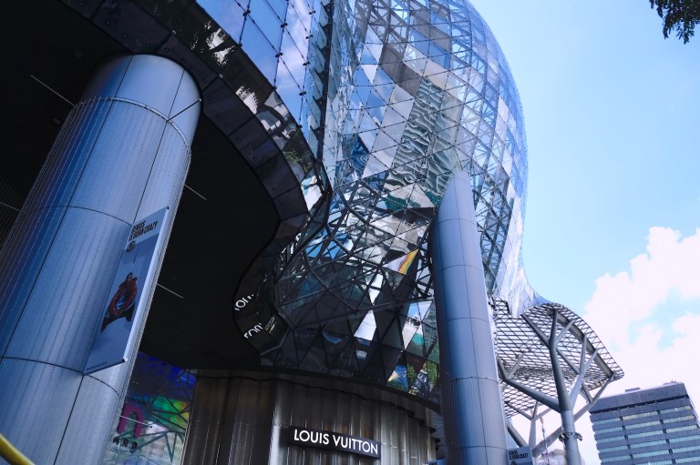 ion orchard exterior 1, singapore
